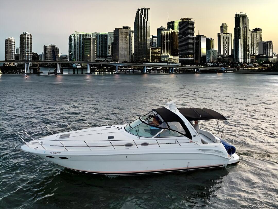 sea ray sundancer racht rental miami